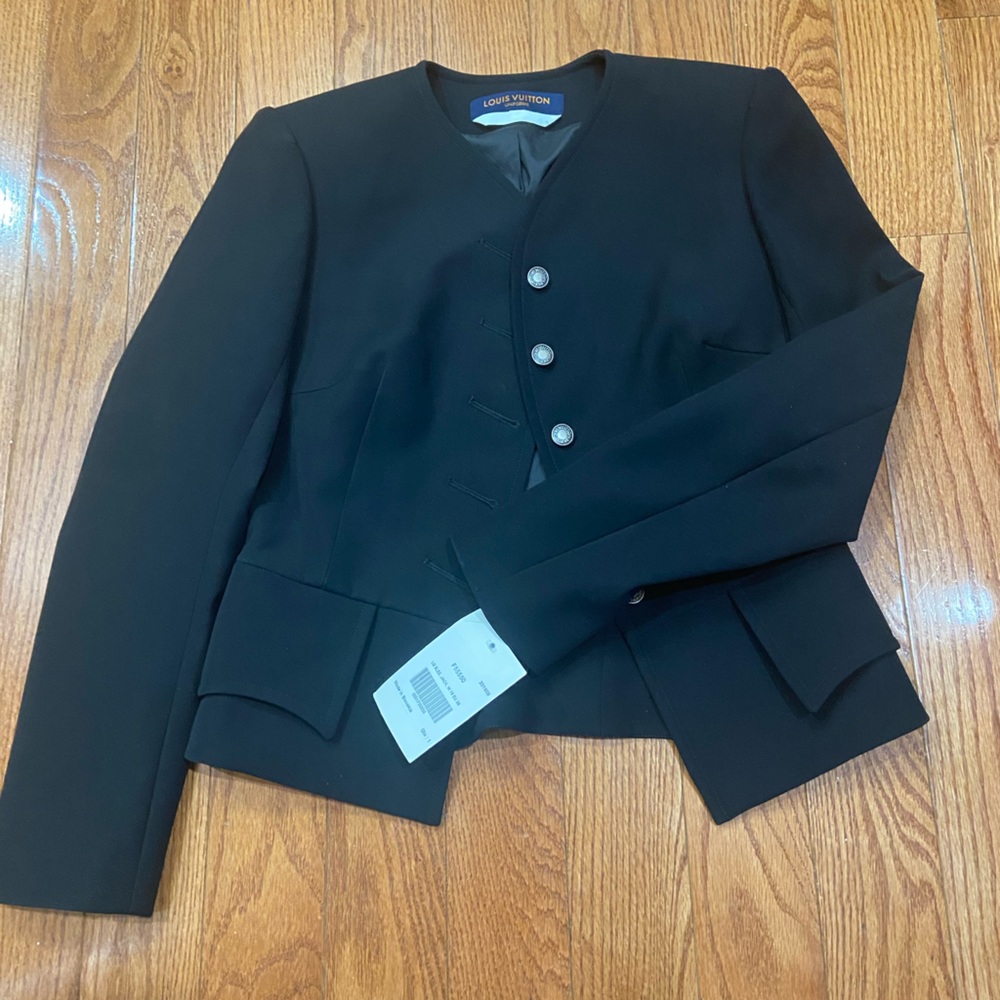 NWT LOUIS VUITTON BLACK BUTTON UP JACKET SZ 38